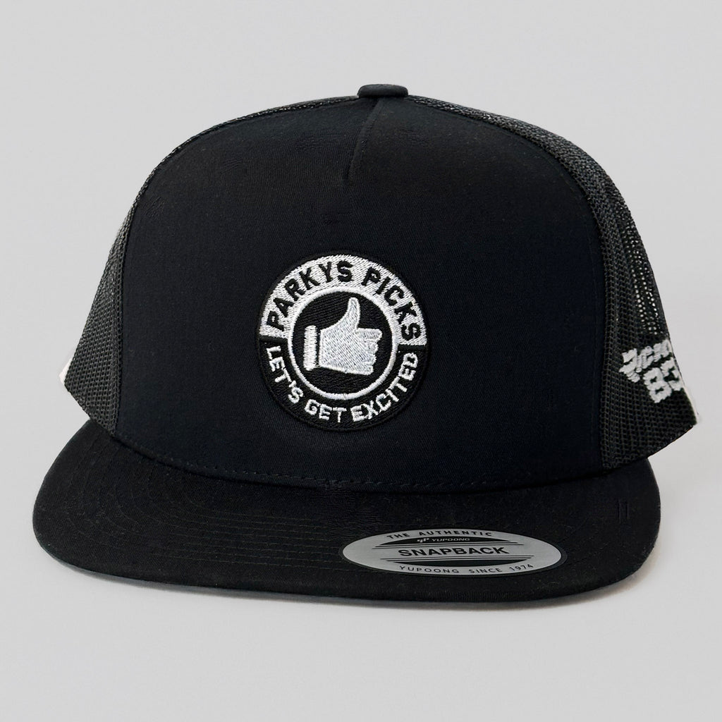 Black trucker cap 